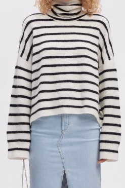 Gestuz Alpha Rollneck Striped Strik Ivory Black Striped NO25