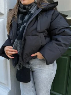 Gestuz Pinara Short Puffer Jakke Black
