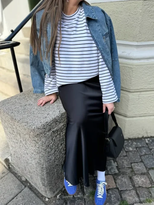 Gestuz Siba Stripe Trøje White Black Stripe