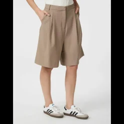 Neo Noir Nika Structure Bermuda Shorts Dark Taupe