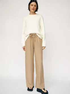 Object Reynard Square Sleeve O-Neck Strik Cloud Dancer NO25